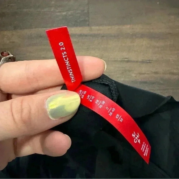 NWOT Spanx Thinstincts 2.0 shorts  S - Picture 5 of 6